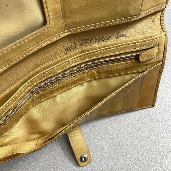 DeCoro Leather Wallet Tan Womens Embossed Snap Card Case Travel Organizer 9x4.75 - Picture 8 of 10